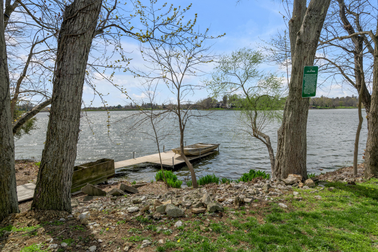 Listing Image 58