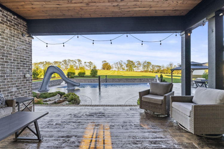 Listing Image 84