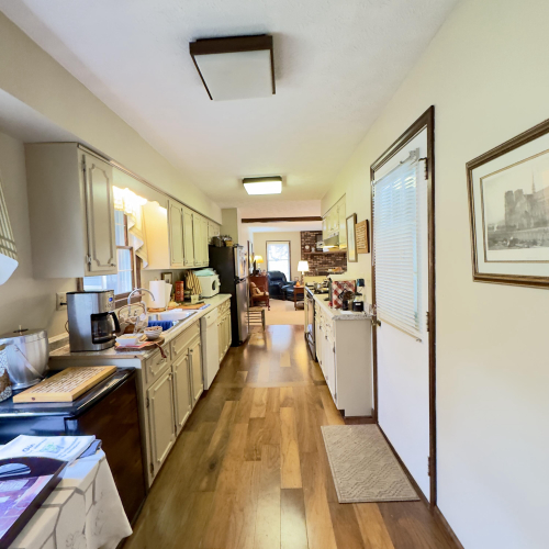 Listing Image 70