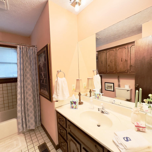 Listing Image 75