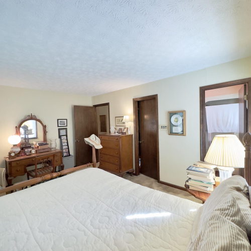Listing Image 80