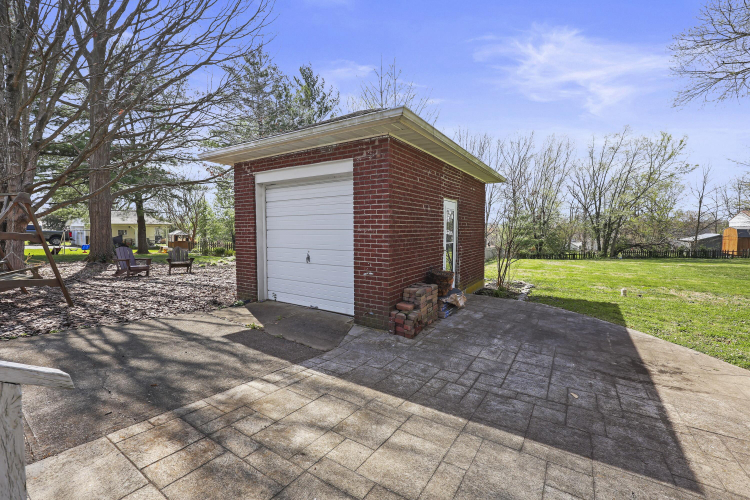 Listing Image 47