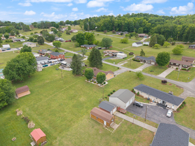 Listing Image 64