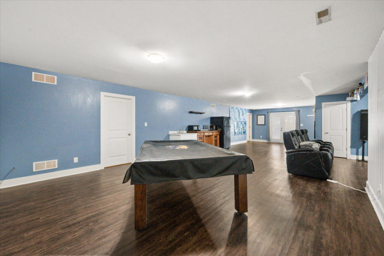 Listing Image 49