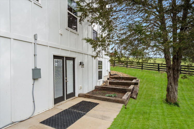 Listing Image 59