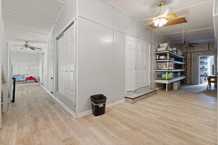 Listing Image 112