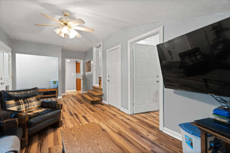 Listing Image 116