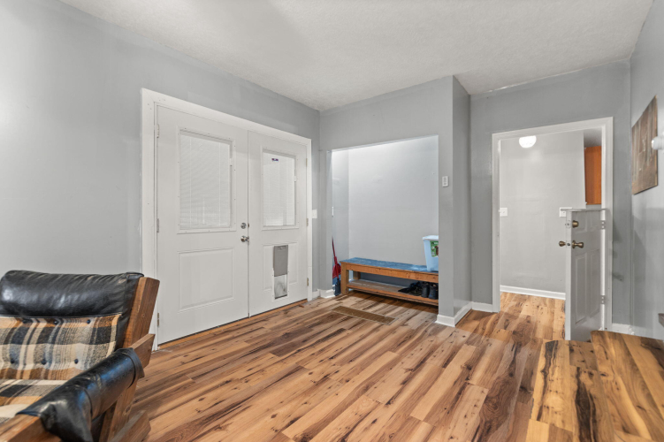 Listing Image 117