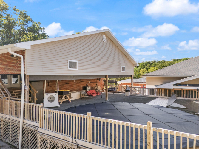 Listing Image 137
