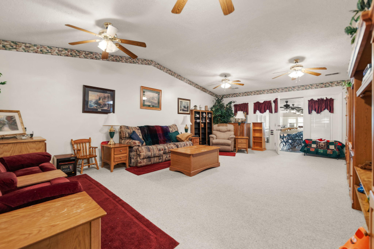 Listing Image 20