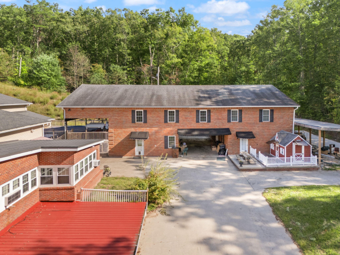 Listing Image 4