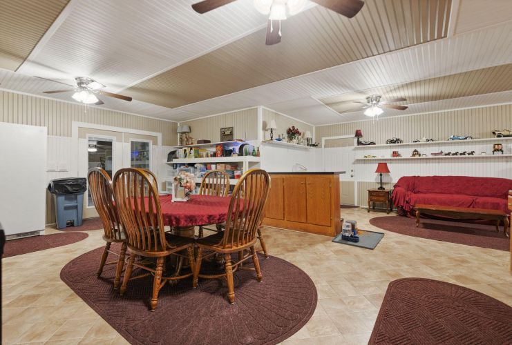 Listing Image 41