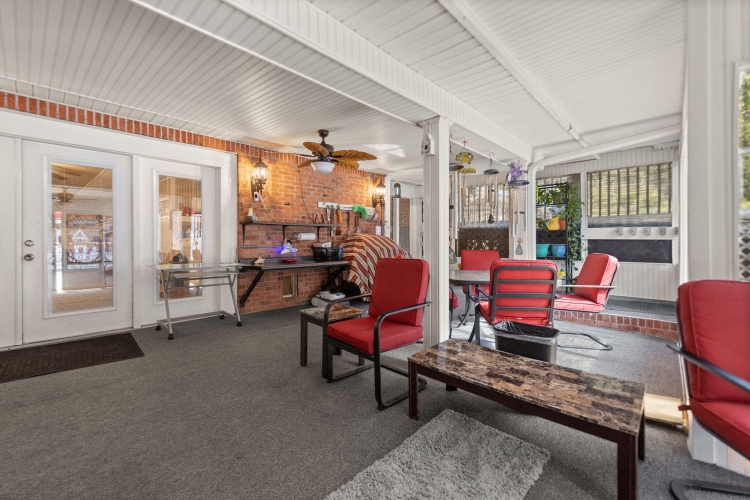 Listing Image 50