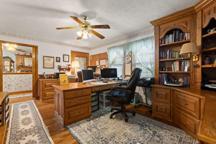 Listing Image 53