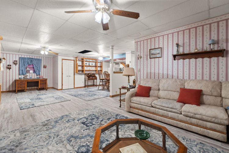 Listing Image 66