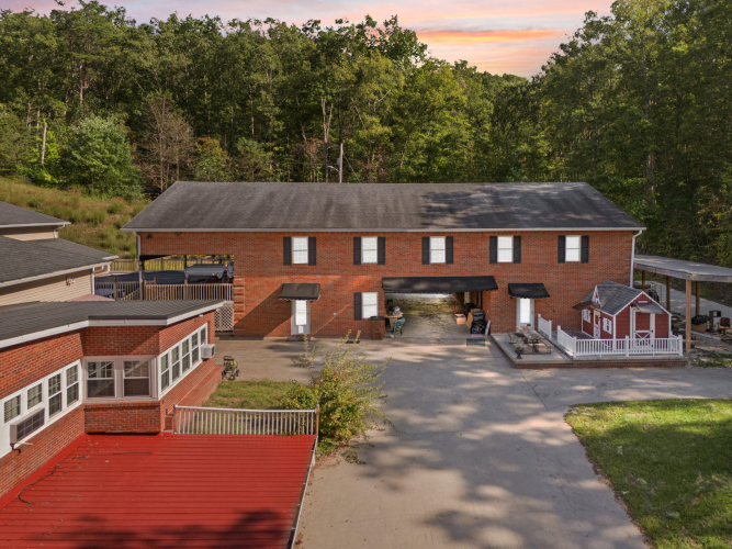 Listing Image 83
