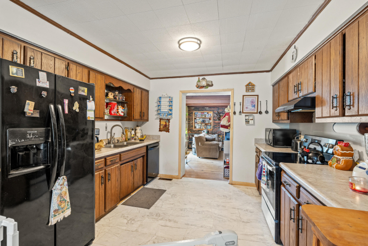 Listing Image 12