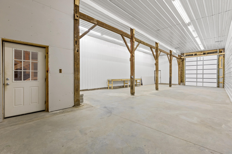 Listing Image 33