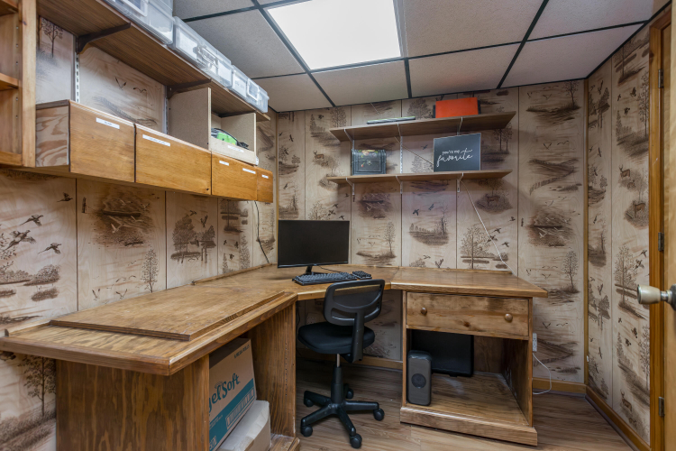 Listing Image 10