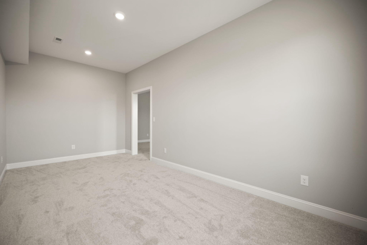 Listing Image 50