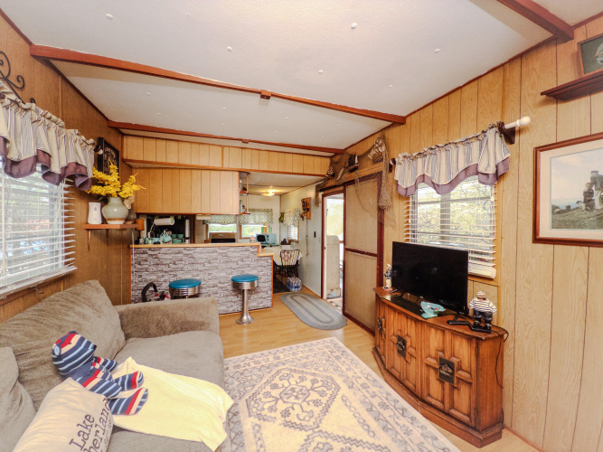 Listing Image 17