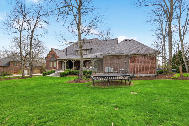 Listing Image 104