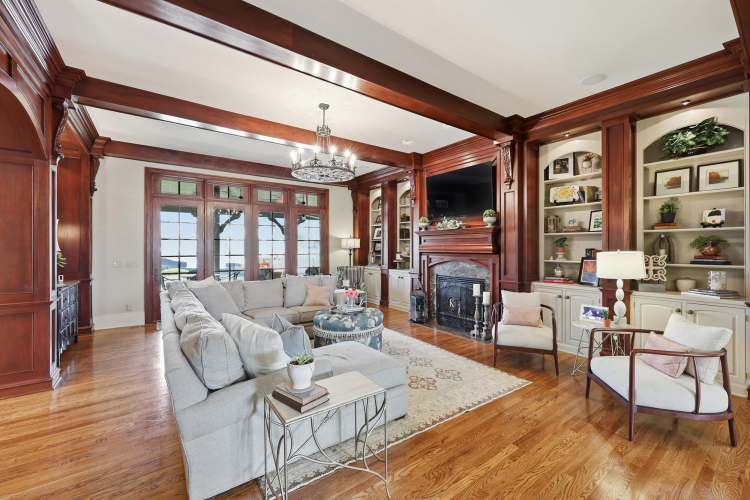 Listing Image 19