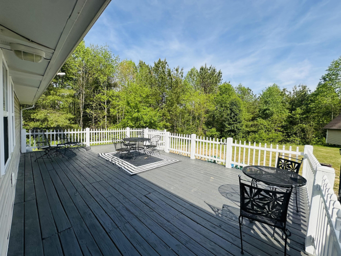 Listing Image 44