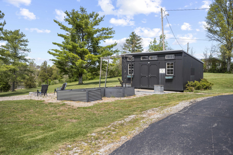 Listing Image 48