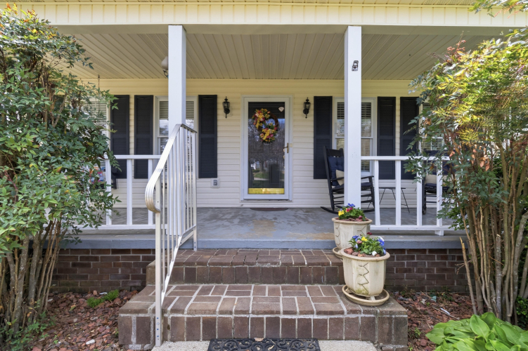 Listing Image 3