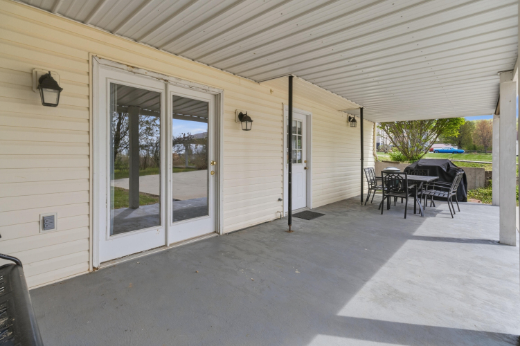 Listing Image 42