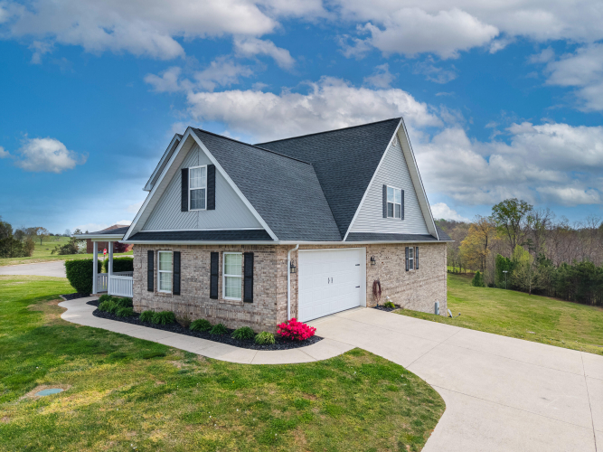 Listing Image 11