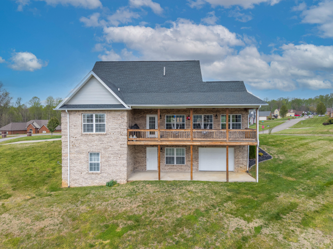 Listing Image 6