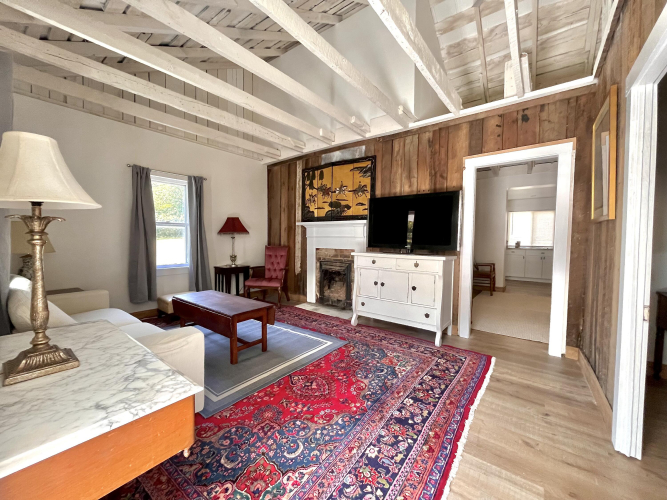 Listing Image 18