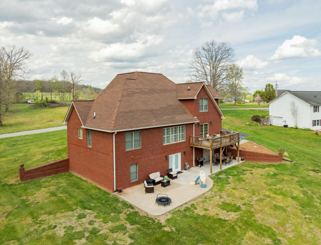 Listing Image 6
