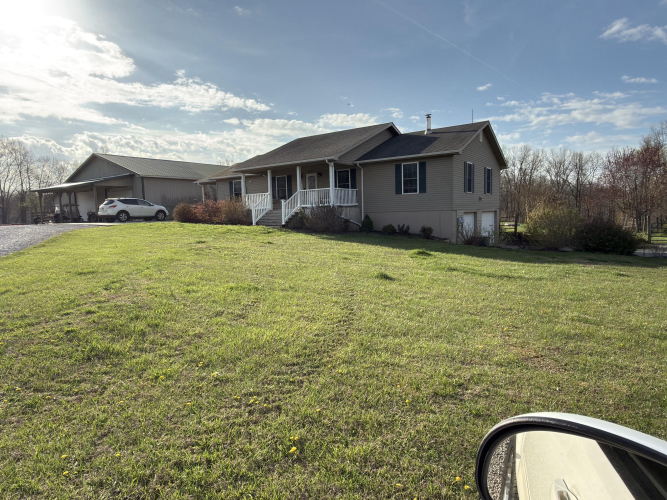 Listing Image 11