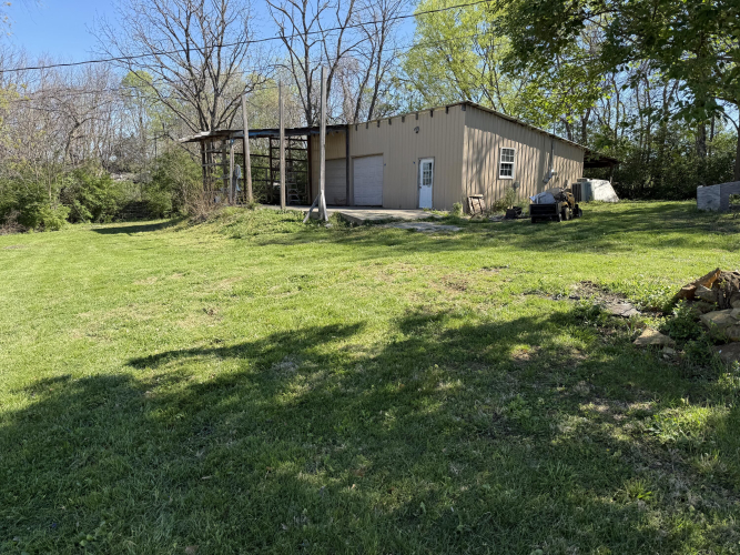 Listing Image 5