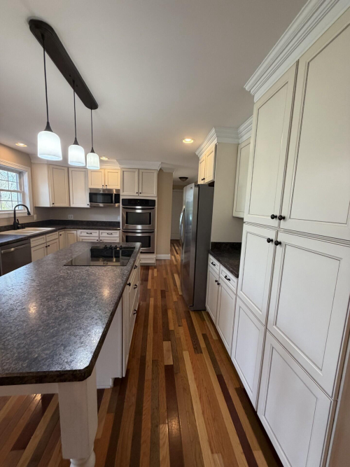 Listing Image 8
