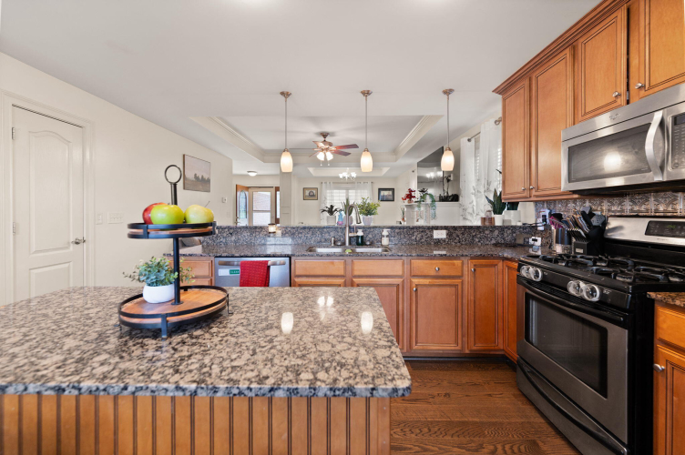 Listing Image 13