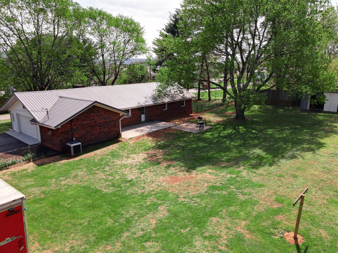 Listing Image 49
