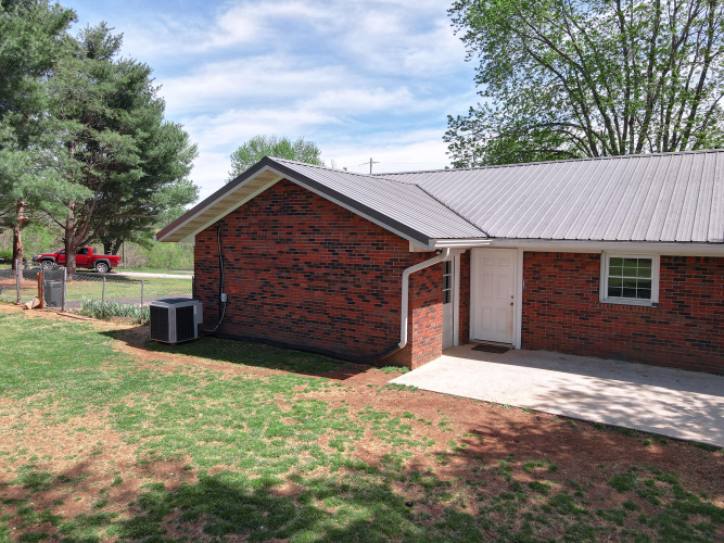 Listing Image 50