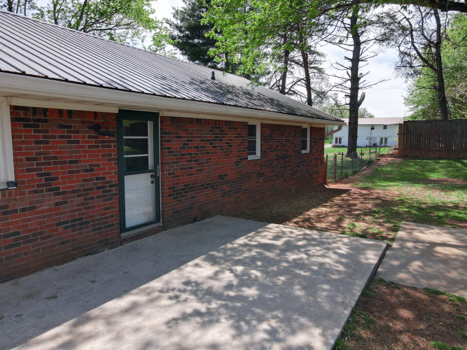 Listing Image 52