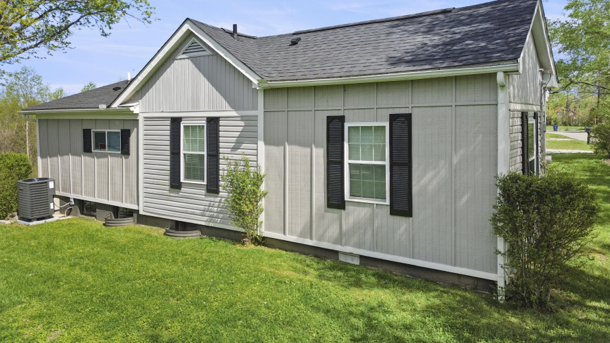 Listing Image 8