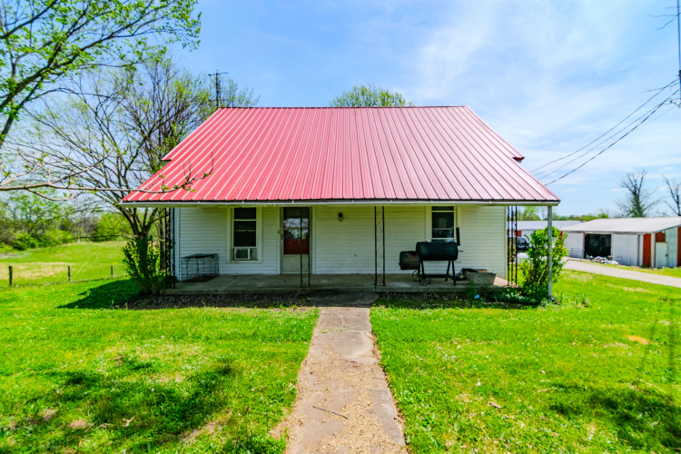 Listing Image 4