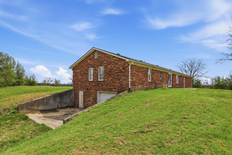 Listing Image 43