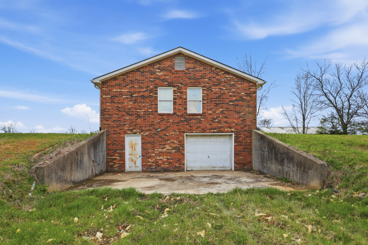 Listing Image 46