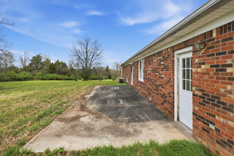 Listing Image 48
