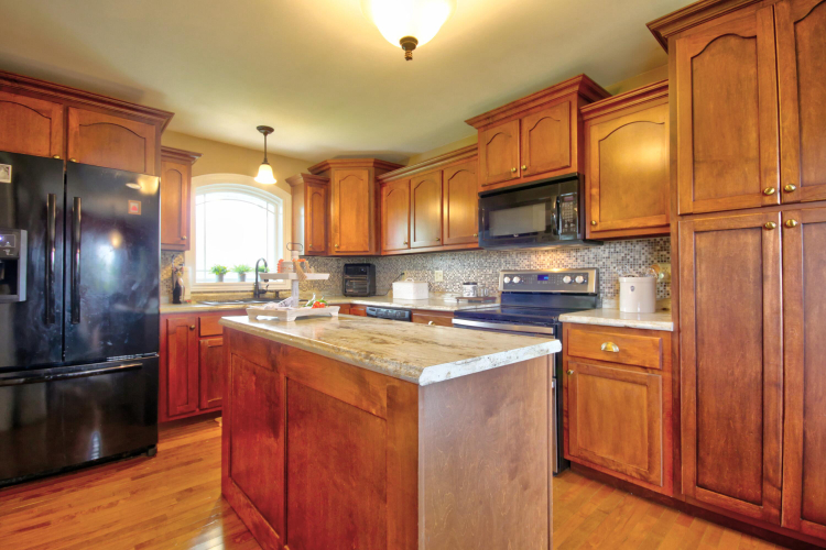 Listing Image 11