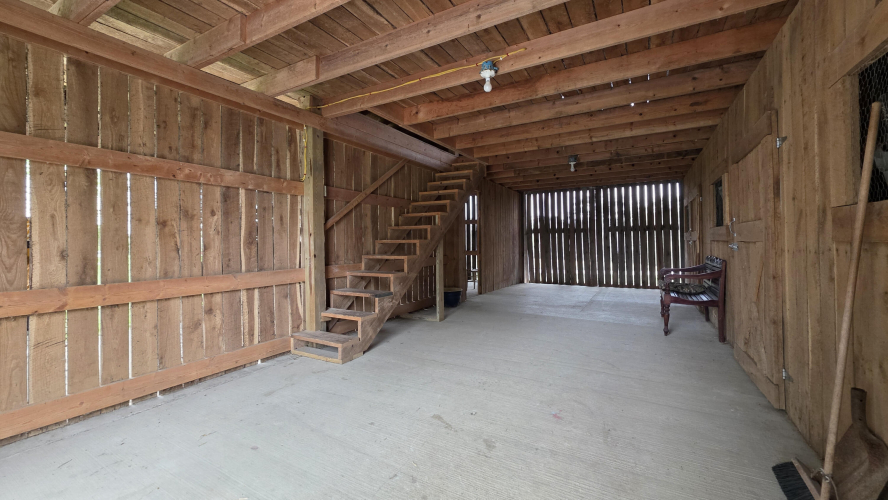Listing Image 33