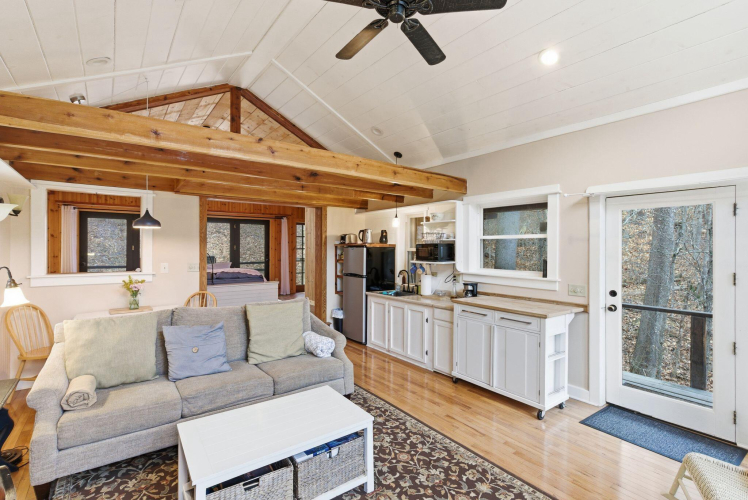 Listing Image 122